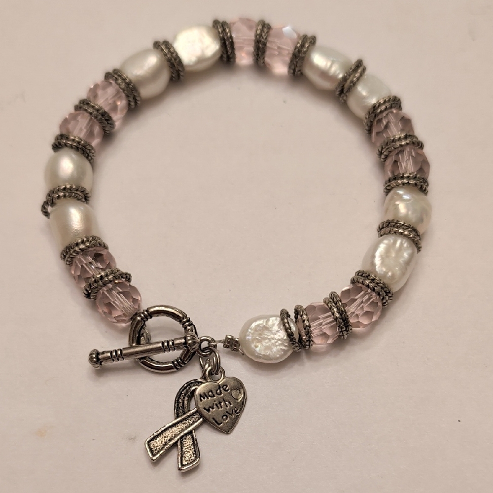 Elegant Pearl and Pink Beaded Bracelet